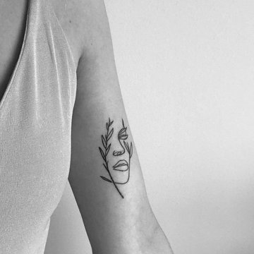 1615959305_11-p-tatu-v-stile-minimalizm-dlya-devushek-12.jpg
