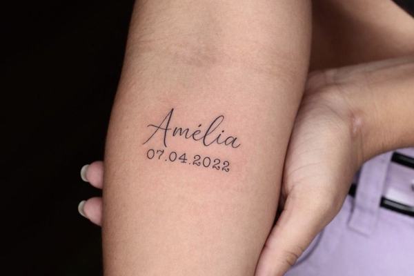 Тату с именем Amelia и датой