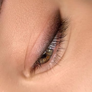 Перманентний макіяж повік тіньова розтушовка