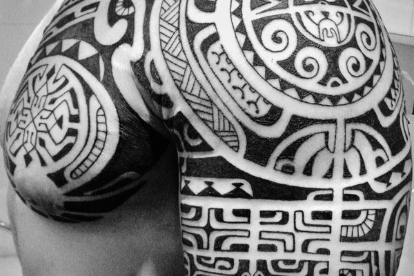 e24960b50a8e042744cb95a6063a84db--polynesian-tattoo-sleeve-maori-tattoos.jpg