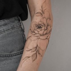 Модные тату со смыслом для девушек на руке