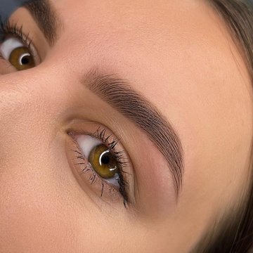 Перманентный макияж бровей с естественным эффектом в Днепре (White)