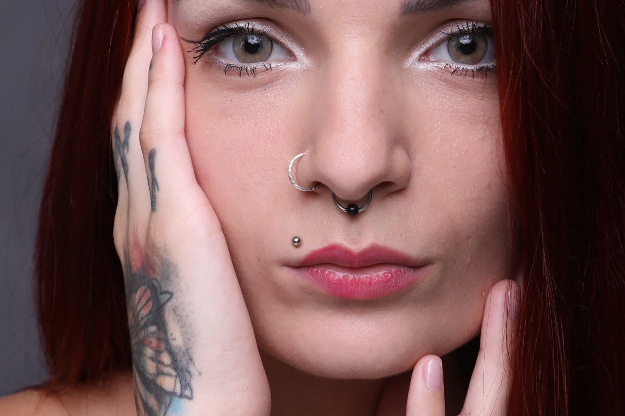 madonna-monroe-piercings.jpg