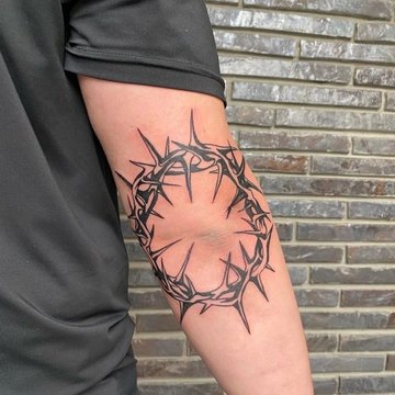 мужские тату на локте (9)