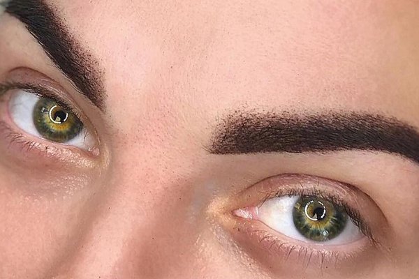 Татуаж бровей естественный результат