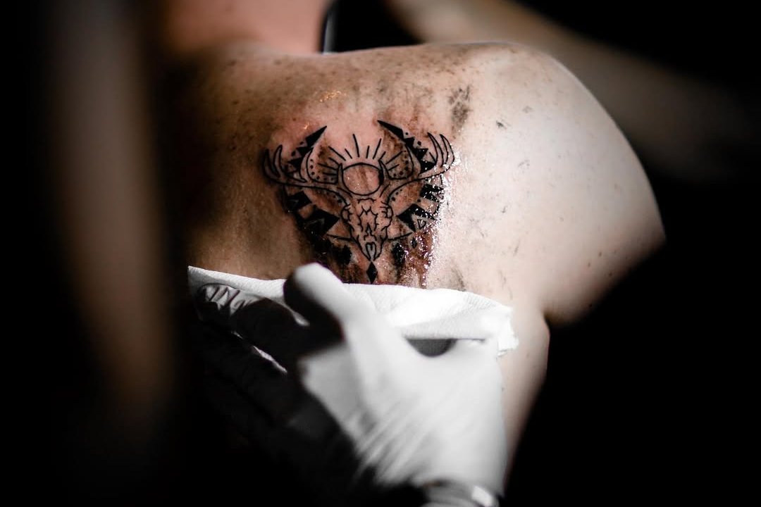 тату на руку