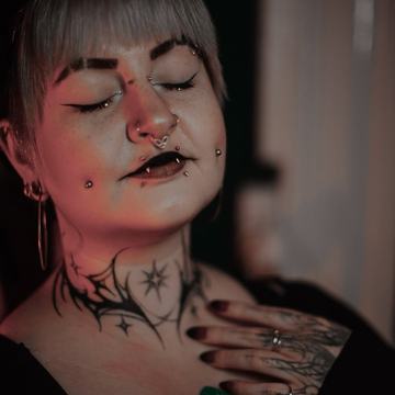 пирсинг крыла носа