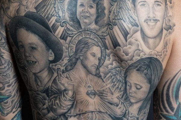 travis-barker-gq-20