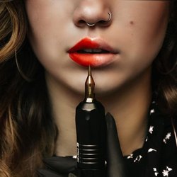 Как выбрать мастера татуажа